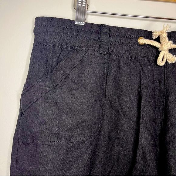 #112 Style Me Plus Black Linen Shorts with Drawstring and Back Pockets - Picture 3 of 6
